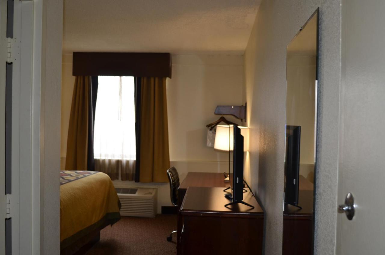 Superb Hamburg Motel Exterior photo